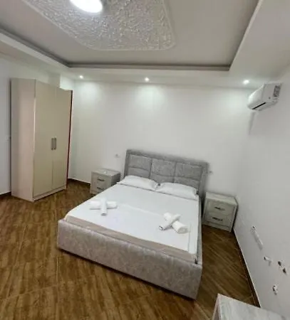 Niku Hotel 4*