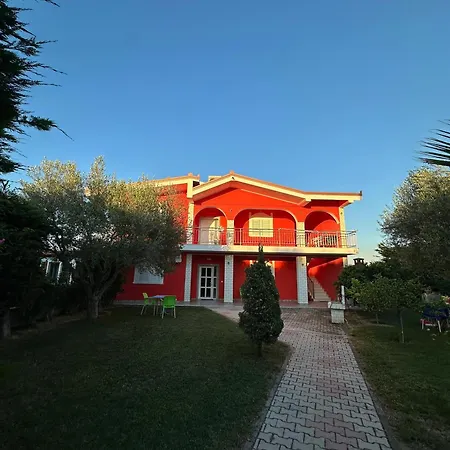 Niku Hotel 4*